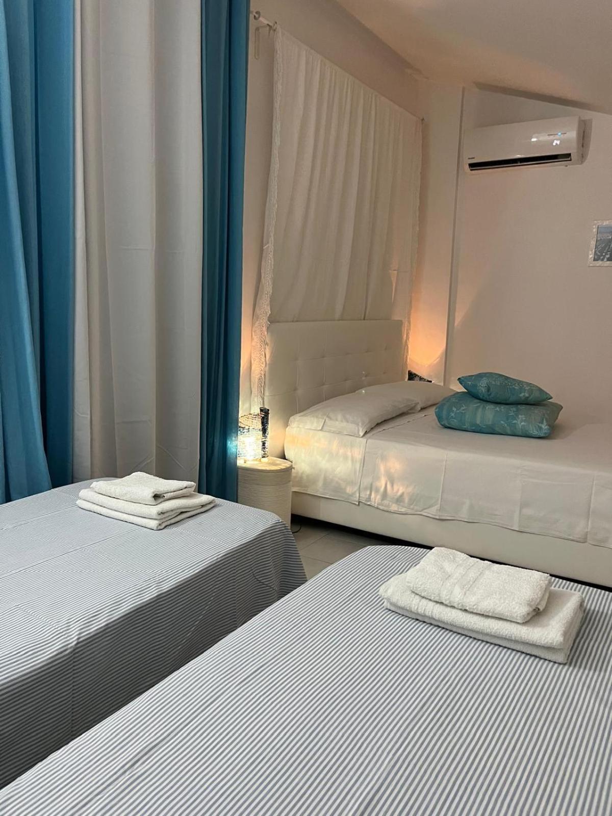 B&B Villa Mediterranee Con Parking Space Trani Ngoại thất bức ảnh