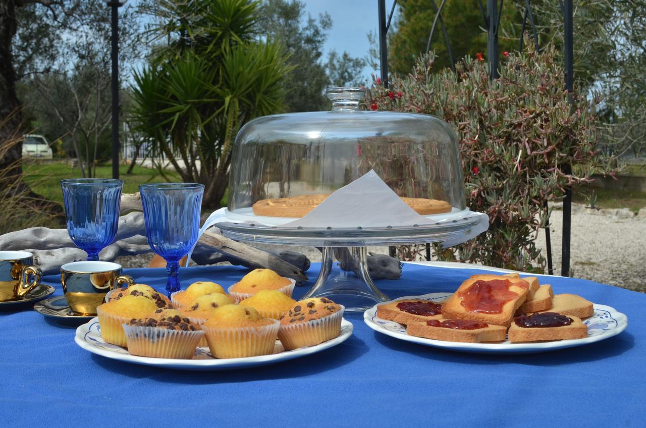 B&B Villa Mediterranee Con Parking Space Trani Ngoại thất bức ảnh